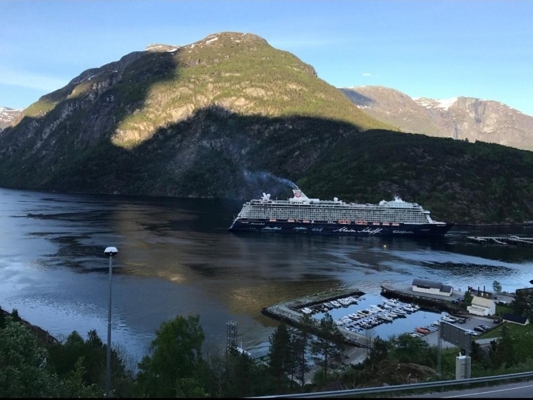 Dalen Apartment Stranda (More og Romsdal) Exterior foto